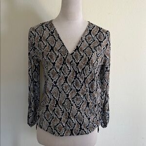 Michael Kors Black and White Wrap Blouse 3/4 Sleeve